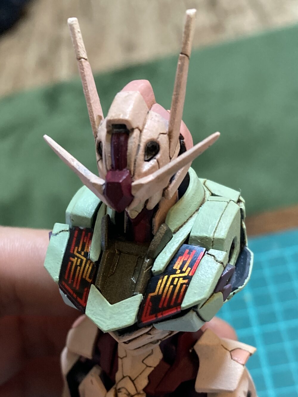 リアルタッチマーカーでお手軽スミ入れ！－HGガンダムエアリアルを作る